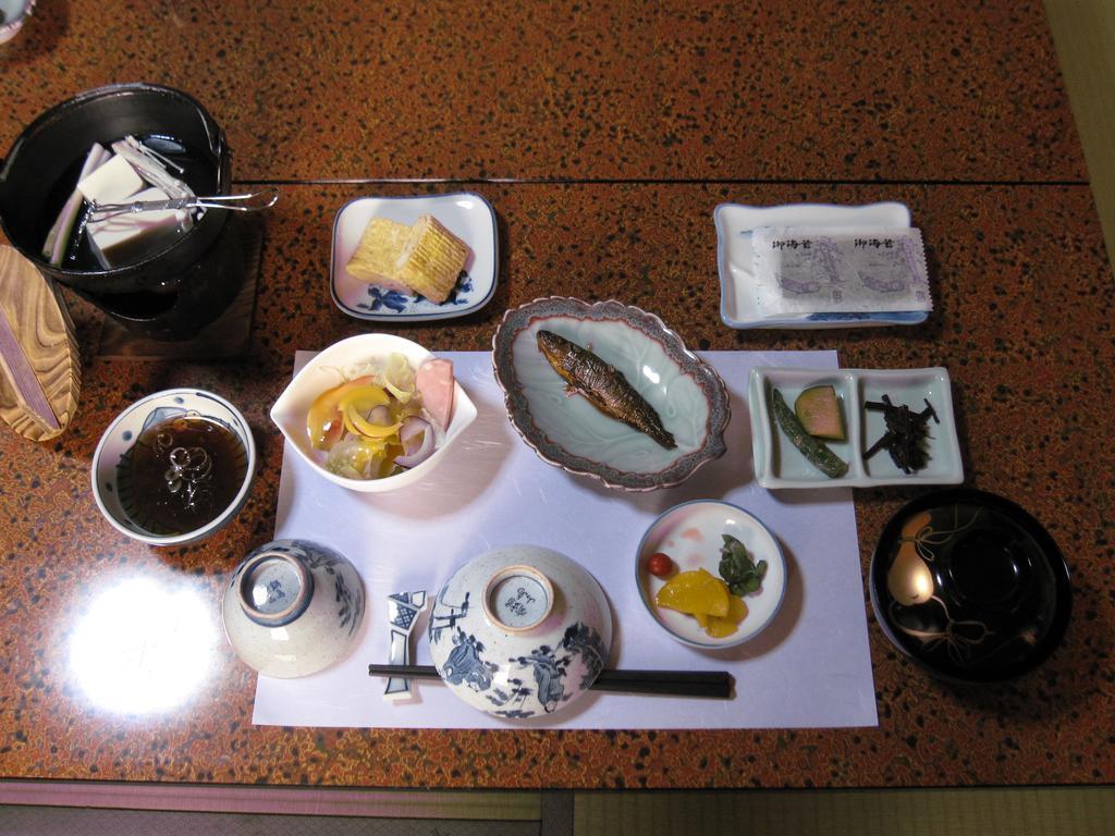 Manshuya Hotel Gujo Esterno foto